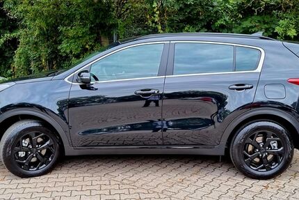 Kia Sportage 77.000 km 17.800 &euro; Köln 51103