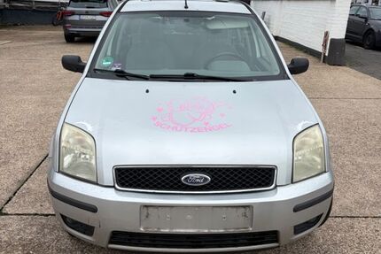Ford Fusion 131.000 km 3.200 &euro; Leverkusen 51379