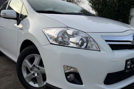 Toyota Auris 25.700 km 8.990 € Neuss 41469