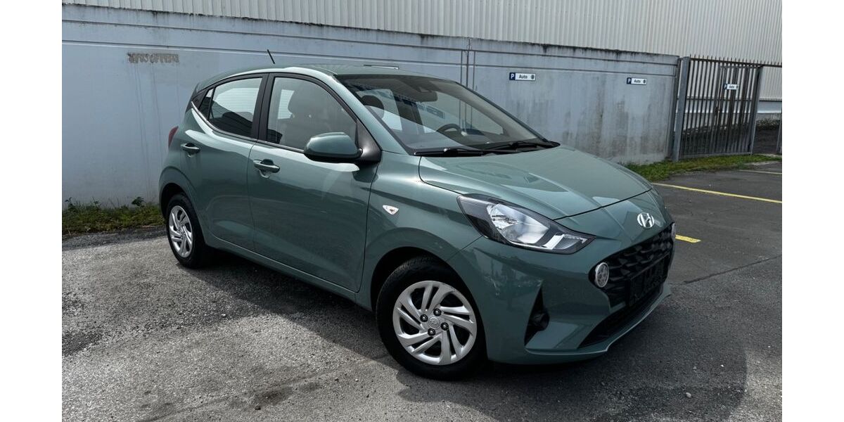 Hyundai i10 18.000 km 11.890 &euro; Solingen 42699