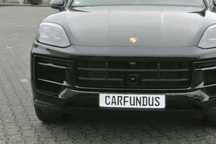 Porsche Cayenne 7.999 km 121.888 € Köln Lövenich 50859