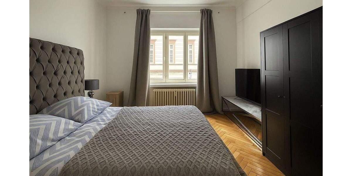 Etagenwohnung Düsseldorf Carlstadt - 3 Zimmer, 90 m&sup2;, 695.000&euro; | Angebot:24758127