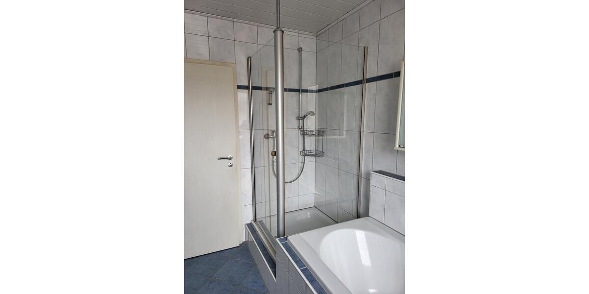 Maisonettenwohnung Overath - 4 Zimmer, 150 m&sup2;, 1.250&euro; | Angebot:25921642