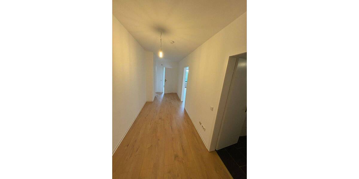 Etagenwohnung Solingen Solingen-Mitte - 2 Zimmer, 65 m&sup2;, 700&euro; | Angebot:26916760