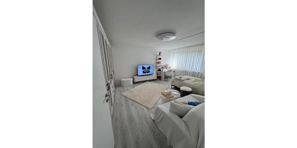 Erdgeschoßwohnung Bergisch Gladbach - 2 Zimmer, 65 m&sup2;, 220.000&euro; | Angebot:24732767