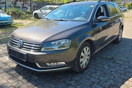 VW Passat 270.448 km 4.100 &euro; Solingen 42651