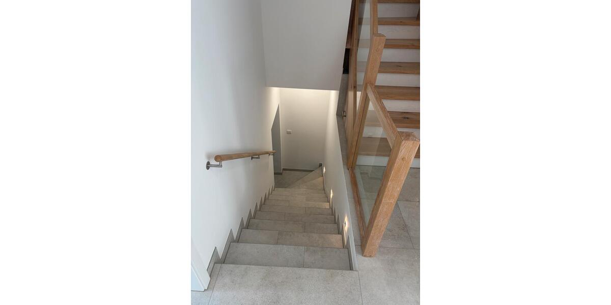 Einfamilienhaus Wülfrath - 3 Zimmer, 160 m&sup2;, 2.999&euro; | Angebot:27614854