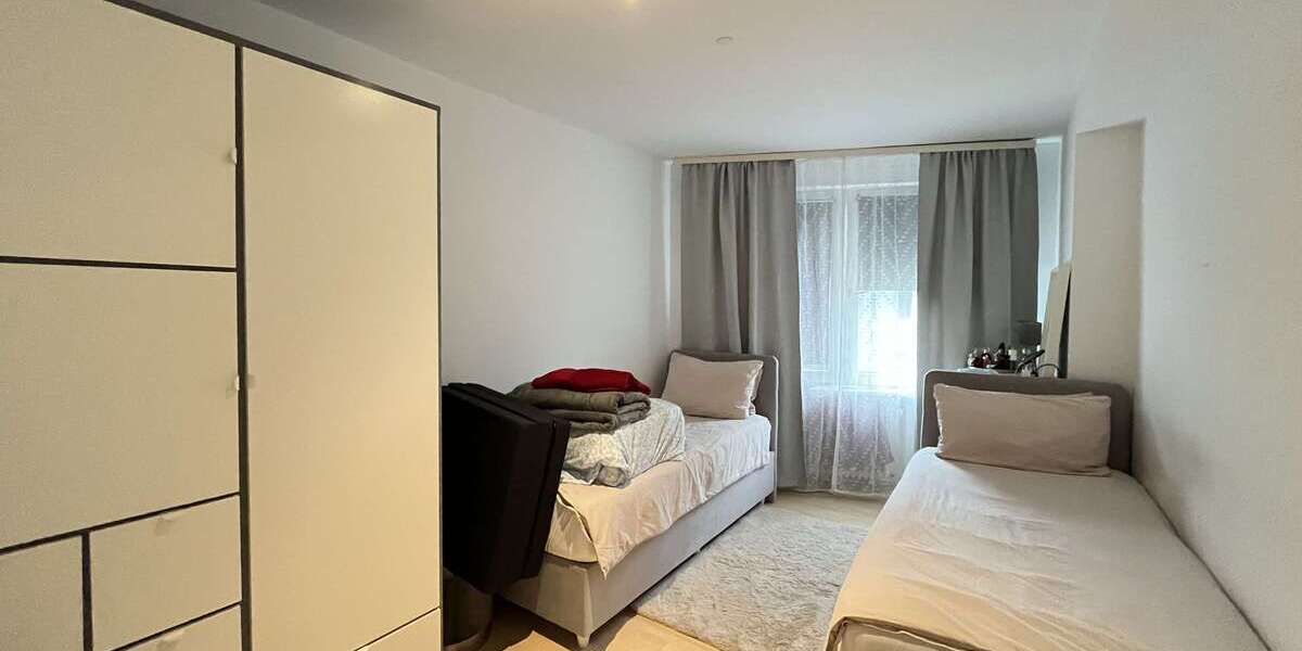 Etagenwohnung Düsseldorf Friedrichstadt - 5 Zimmer, 138 m&sup2;, 415.000&euro; | Angebot:24854436