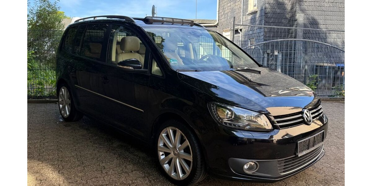 VW Touran 203.000 km 8.900 &euro; Remscheid 42855