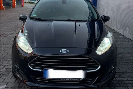 Ford Fiesta 181.000 km 5.500 &euro; Solingen 42719