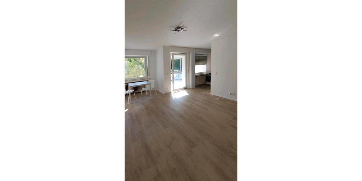 Hochparterre Solingen Central - 1 Zimmer, 37 m&sup2;, 650&euro; | Angebot:24869977