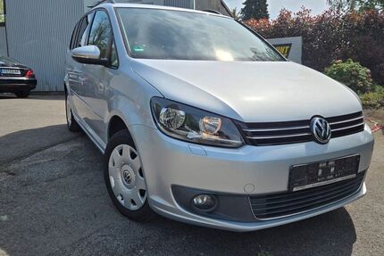 VW Touran 105.700 km 8.390 &euro; Remscheid 42859