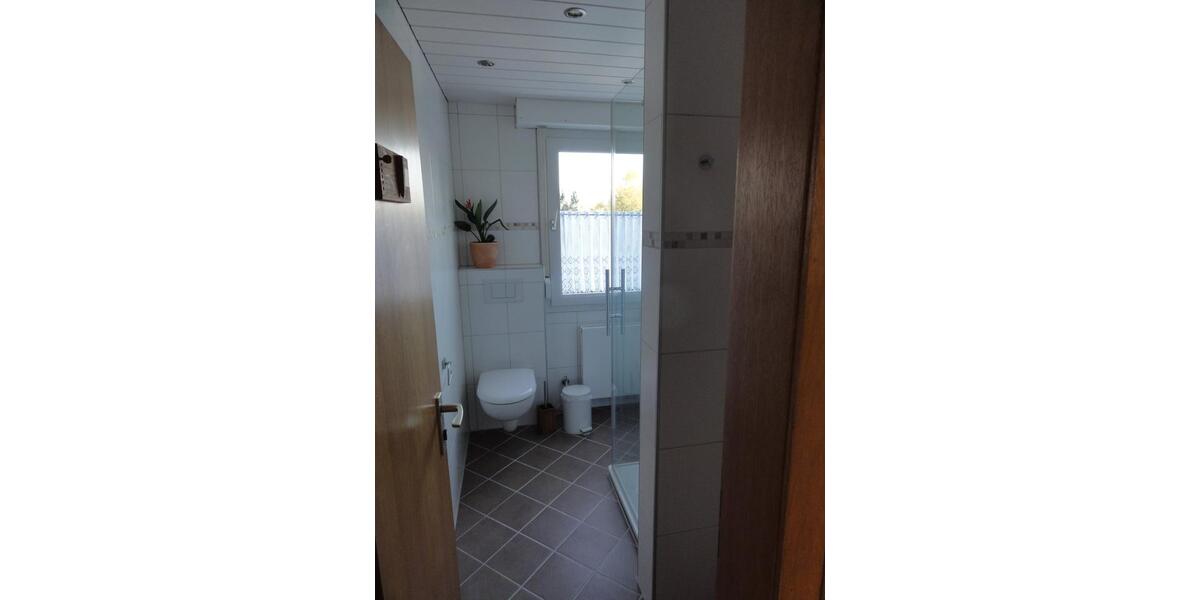 Dachgeschoßwohnung Leverkusen Bergisch Neukirchen - 2 Zimmer, 50 m&sup2;, 900&euro; | Angebot:23859042