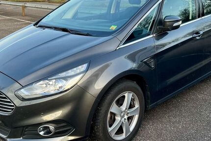 Ford S-Max 105.000 km 16.900 &euro; Köln 50737