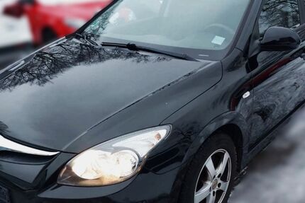 Hyundai i30 200.000 km 5.999 &euro; Köln (Ostheim) 51107