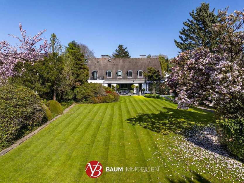 Haus zum Kaufen in Meerbusch 3.200.000 € 244.68 m²