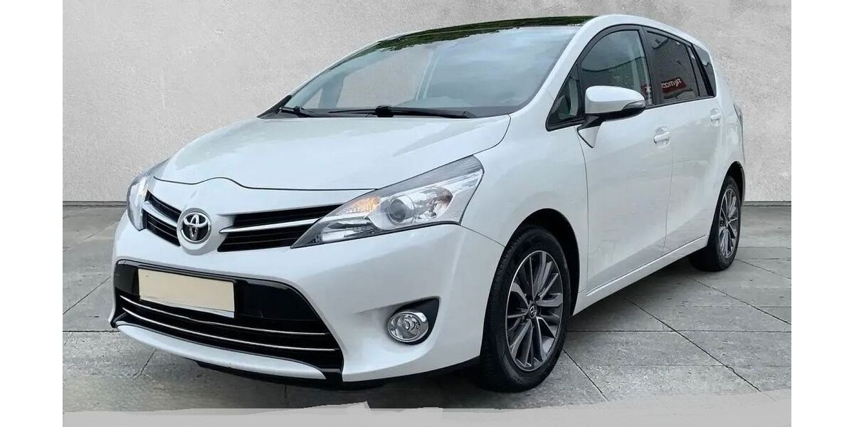 Toyota Verso 188.000 km 8.999 &euro; Köln (Ostheim) 51107