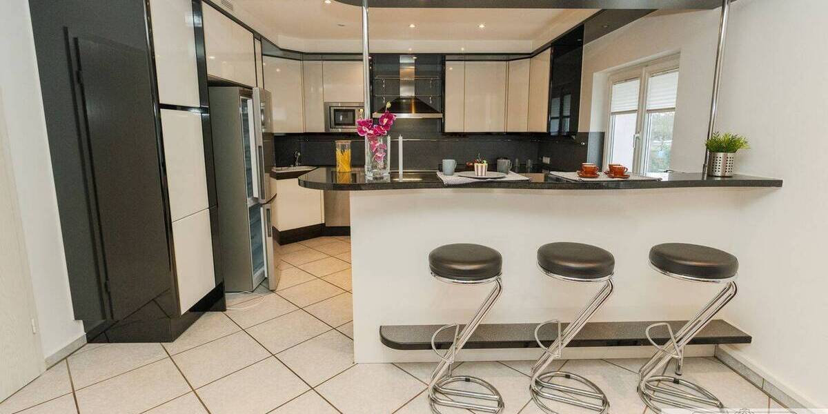 Mehrfamilienhaus, Wohnhaus Düsseldorf Benrath Benrath - 1 Zimmer, 226 m&sup2;, 3.000&euro; | Angebot:26687558