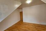 Dachgeschoßwohnung Solingen Aufderhöhe - 4 Zimmer, 85 m&sup2;, 930&euro; | Angebot:27603836
