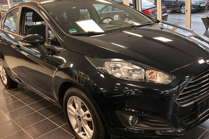 Ford Fiesta 82.550 km 7.800 € Wülfrath 42489