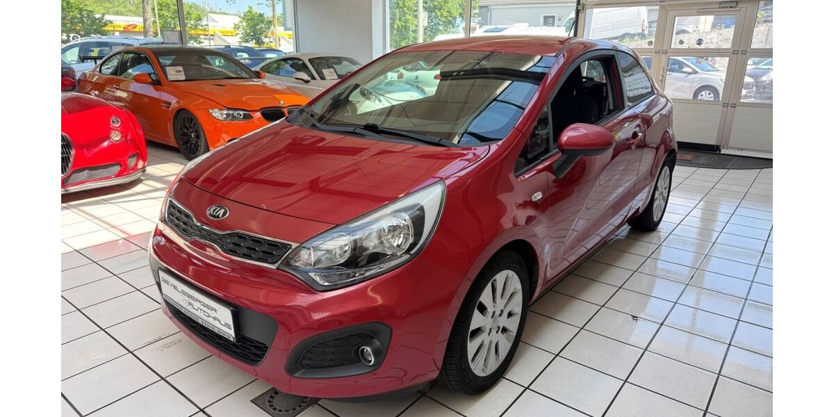 Kia Rio 69.553 km 7.980 &euro; Gevelsberg 58285