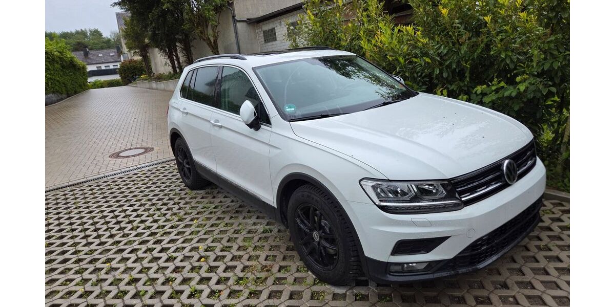 VW Tiguan 116.060 km 17.400 &euro; Wuppertal 42327