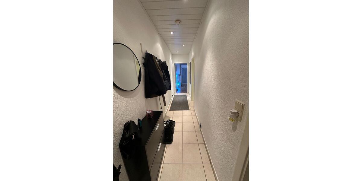 Hochparterre Solingen - 2 Zimmer, 58 m&sup2;, 136.000&euro; | Angebot:26447281