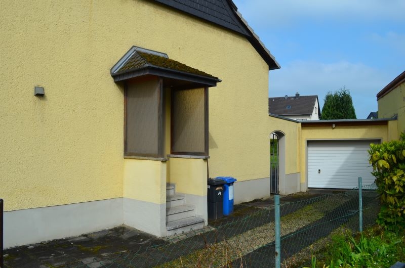 Handwerker aufgepasst: Knusperhäuschen mit Potenzial unmittelbar an Rhein und Wupper gelegen! 6 zimmer