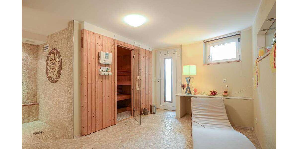 Bungalow Leverkusen Steinbüchel - 4 Zimmer, 185 m&sup2;, 750.000&euro; | Angebot:26572815