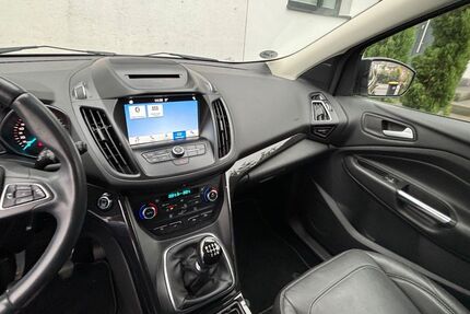 Ford Kuga 68.700 km 13.600 &euro; Köln 50858