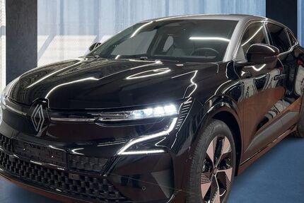 Renault Megane E-TECH 5.000 km 35.950 &euro; Köln 50939