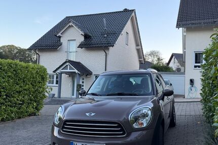 Mini Countryman D (Cooper) 138.742 km 9.500 &euro; Wuppertal 42109