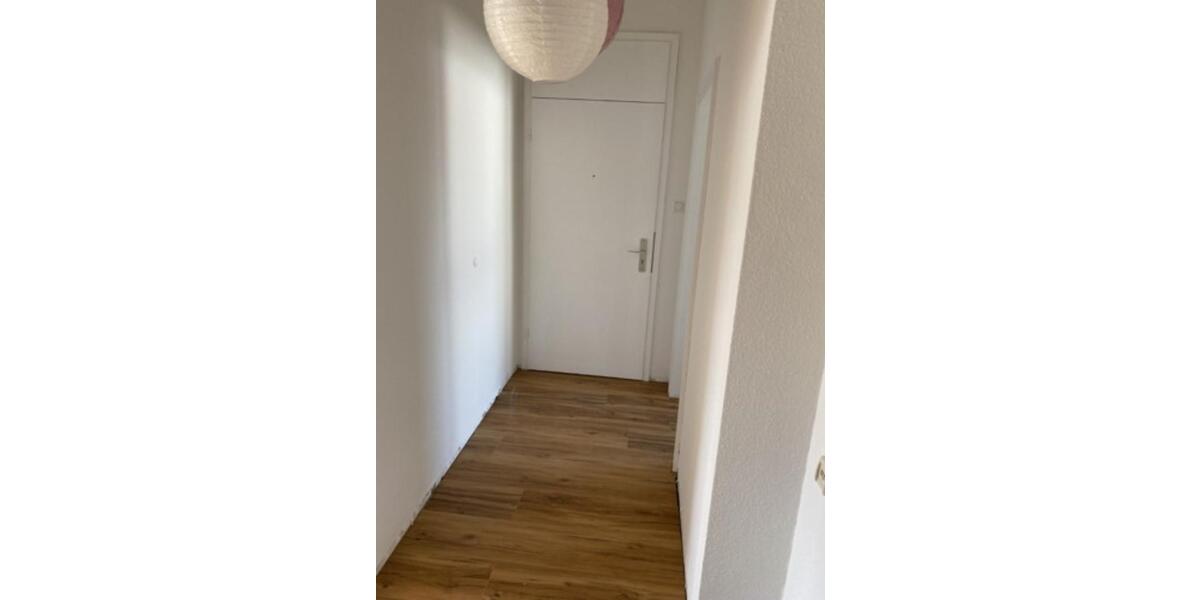 Etagenwohnung Solingen Aufderhöhe - 3 Zimmer, 85 m&sup2;, 1.050&euro; | Angebot:24886226