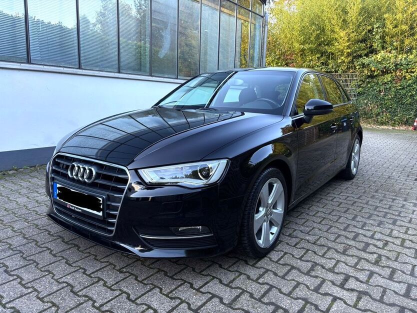 Audi A3 204.467 km 8.200 € Düsseldorf 40211