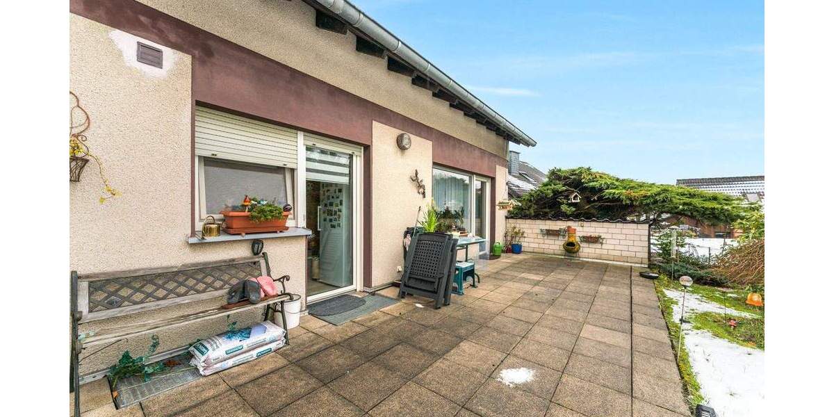 Mehrfamilienhaus, Wohnhaus Odenthal Hüttchen - 8 Zimmer, 251 m&sup2;, 399.000&euro; | Angebot:25775948