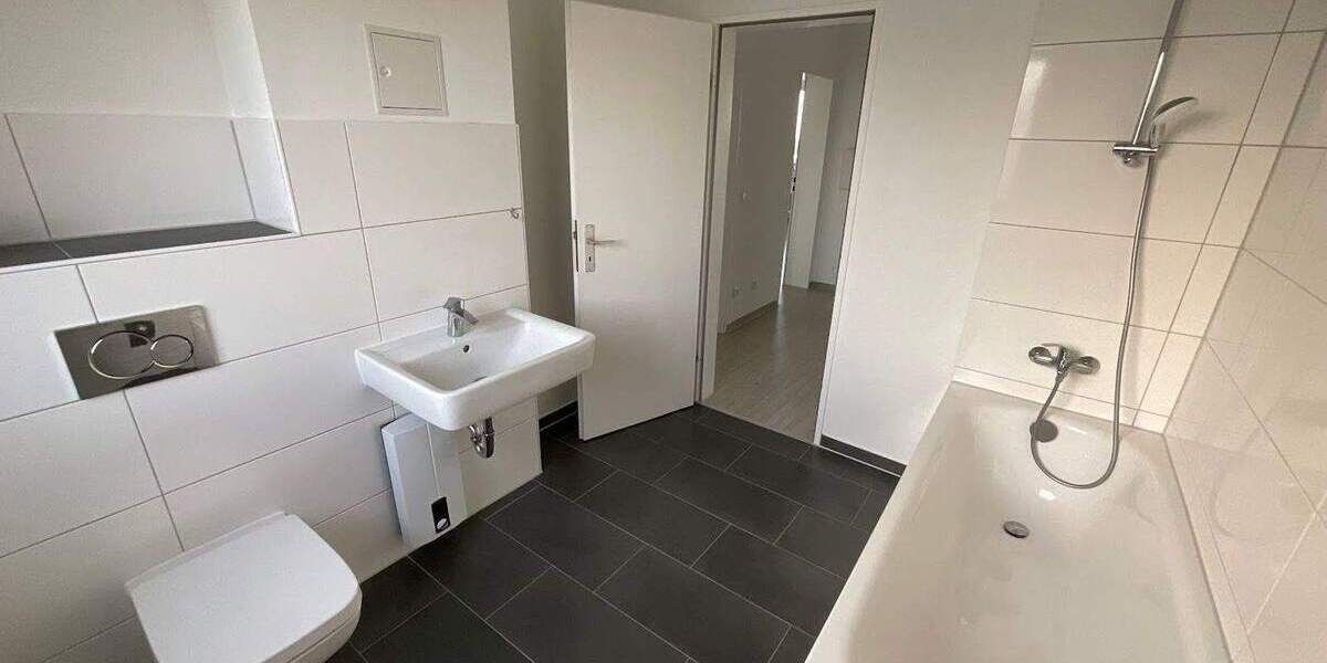 Etagenwohnung Remscheid Süd - 2 Zimmer, 64 m&sup2;, 549&euro; | Angebot:24784155