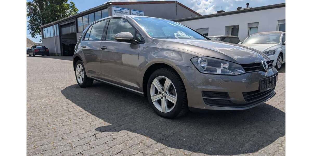 VW Golf 143.705 km 10.899 € Langenfeld 40764
