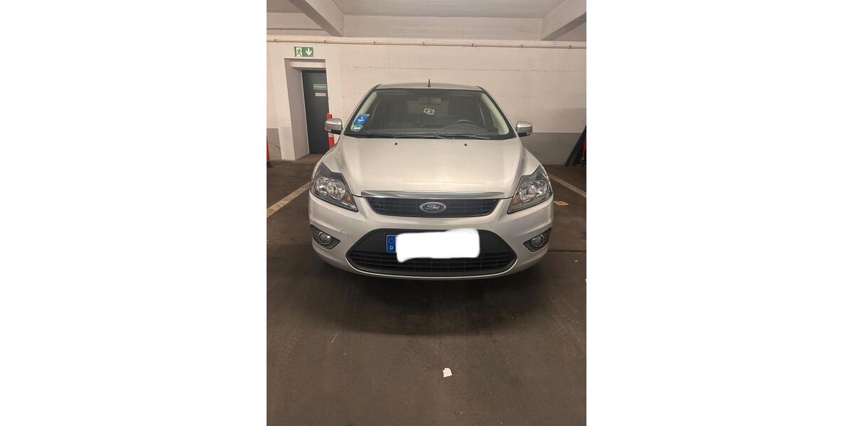 Ford Focus 71.000 km 4.700 &euro; Köln 50735