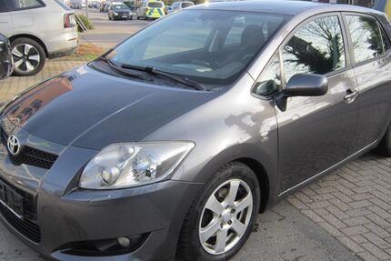 Toyota Auris 243.100 km 2.490 &euro; Köln 51105