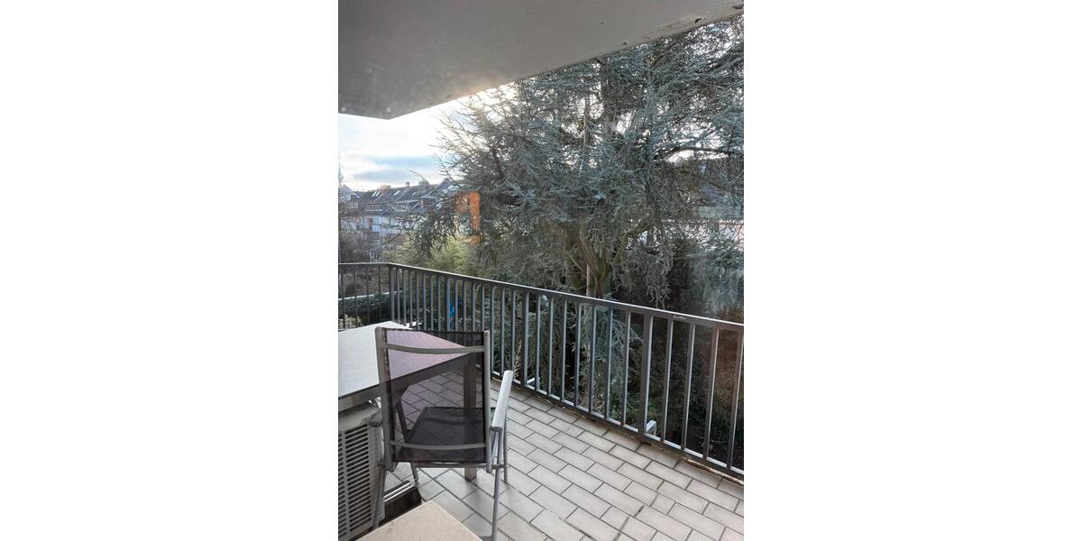 Etagenwohnung Neuss Furth-Mitte - 2 Zimmer, 120 m&sup2;, 4.800&euro; | Angebot:24505328