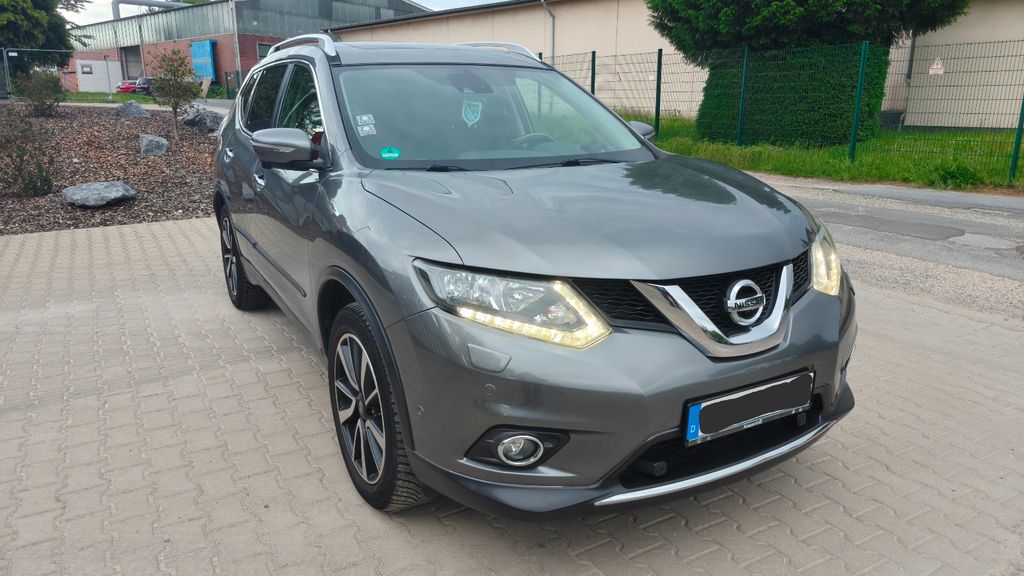 Nissan X-Trail 138.500 km 10.900 &euro; Solingen 42719