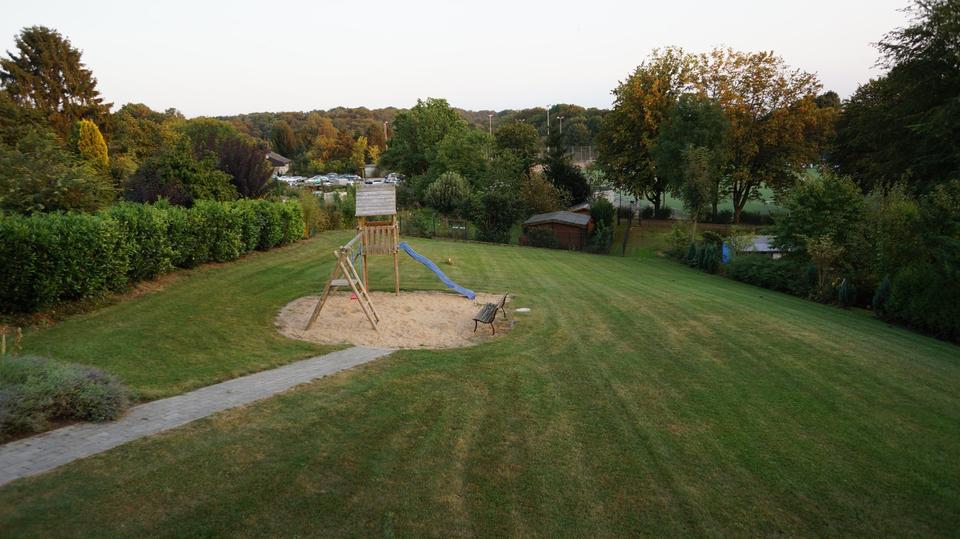 Dachgeschoßwohnung Leverkusen Alkenrath - 2 Zimmer, 51 m&sup2;, 595&euro; | Angebot:24847807