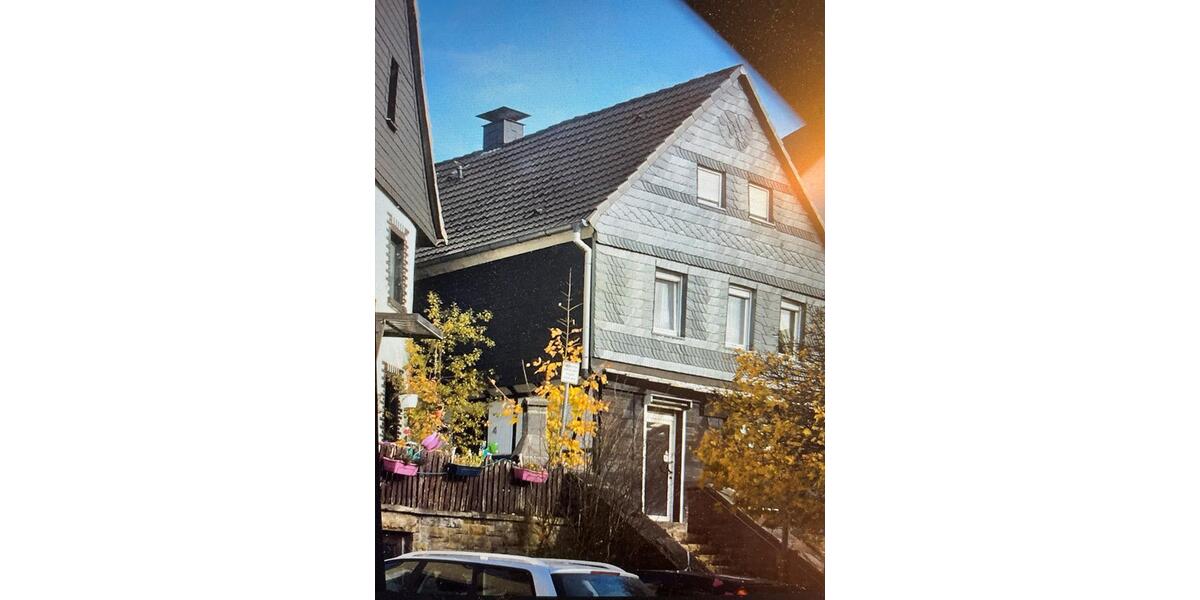 Mehrfamilienhaus, Wohnhaus Radevormwald - 6 Zimmer, 155 m&sup2;, 149.000&euro; | Angebot:26504735