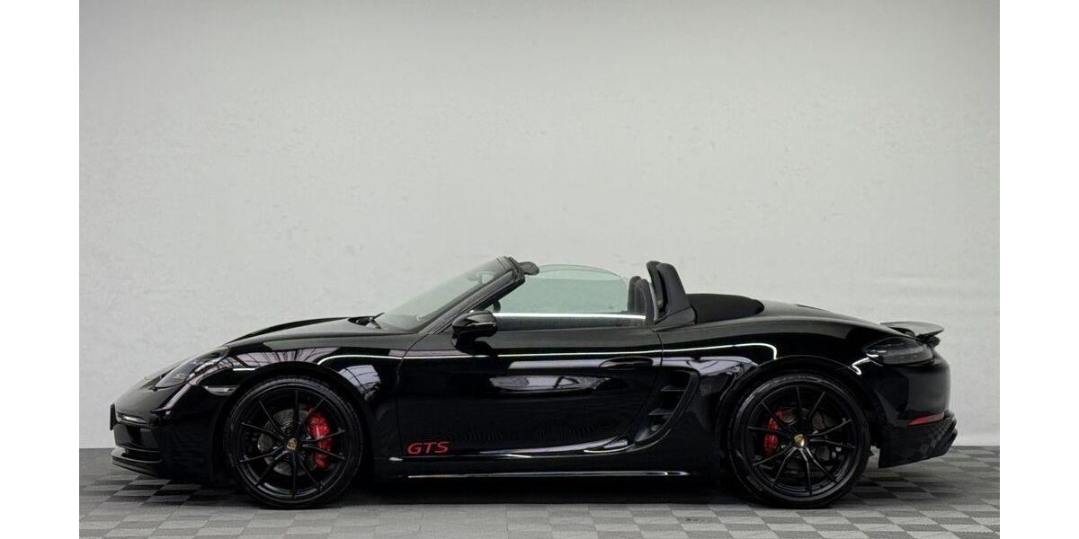 Porsche Boxster 27.000 km 74.300 &euro; Radevormwald 42477