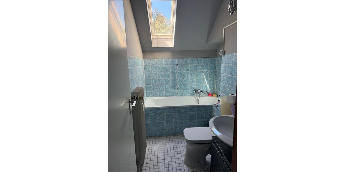 Dachgeschoßwohnung Wuppertal Barmen - 1 Zimmer, 45 m&sup2;, 350&euro; | Angebot:26407275