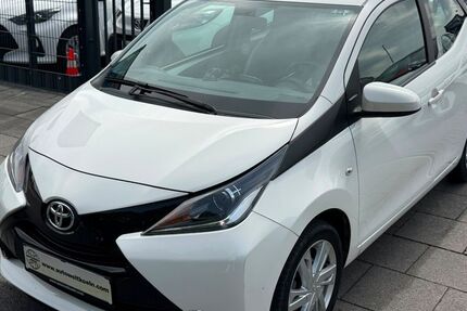 Toyota Aygo (X) 54.435 km 7.790 &euro; Köln 51065