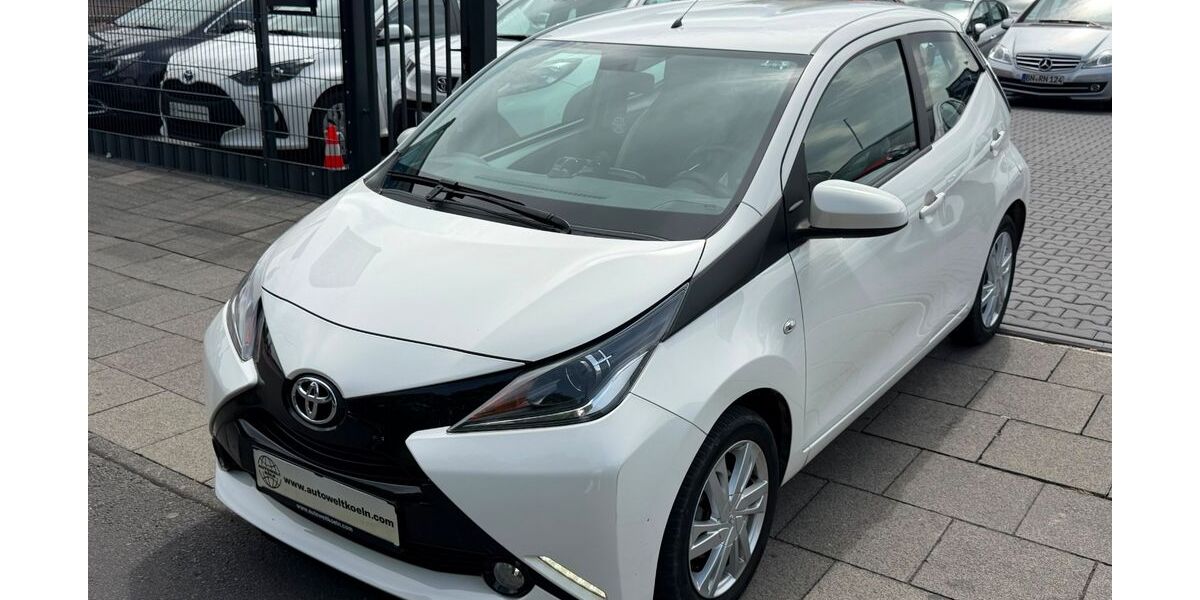 Toyota Aygo (X) 54.435 km 7.790 &euro; Köln 51065