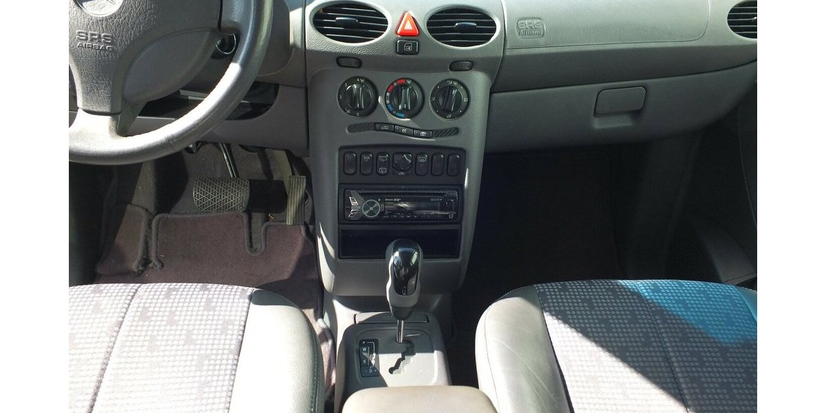 Mercedes-Benz A 190 AVANTGARDE AUTOMATIK KLIMA TEILLEDER 173.215 km 3.500 &euro; Köln 50858