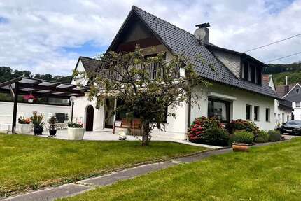 Haus zum Kaufen in Solingen 449.000 € 132 m²