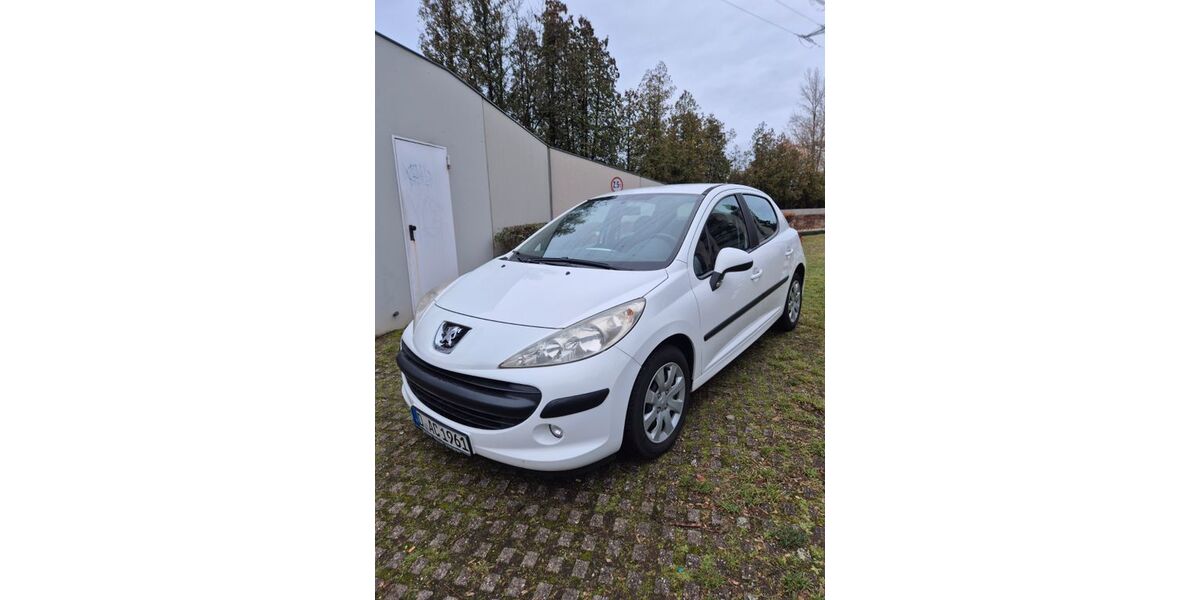 Peugeot 207 183.815 km 3.900 € Düsseldorf 40591
